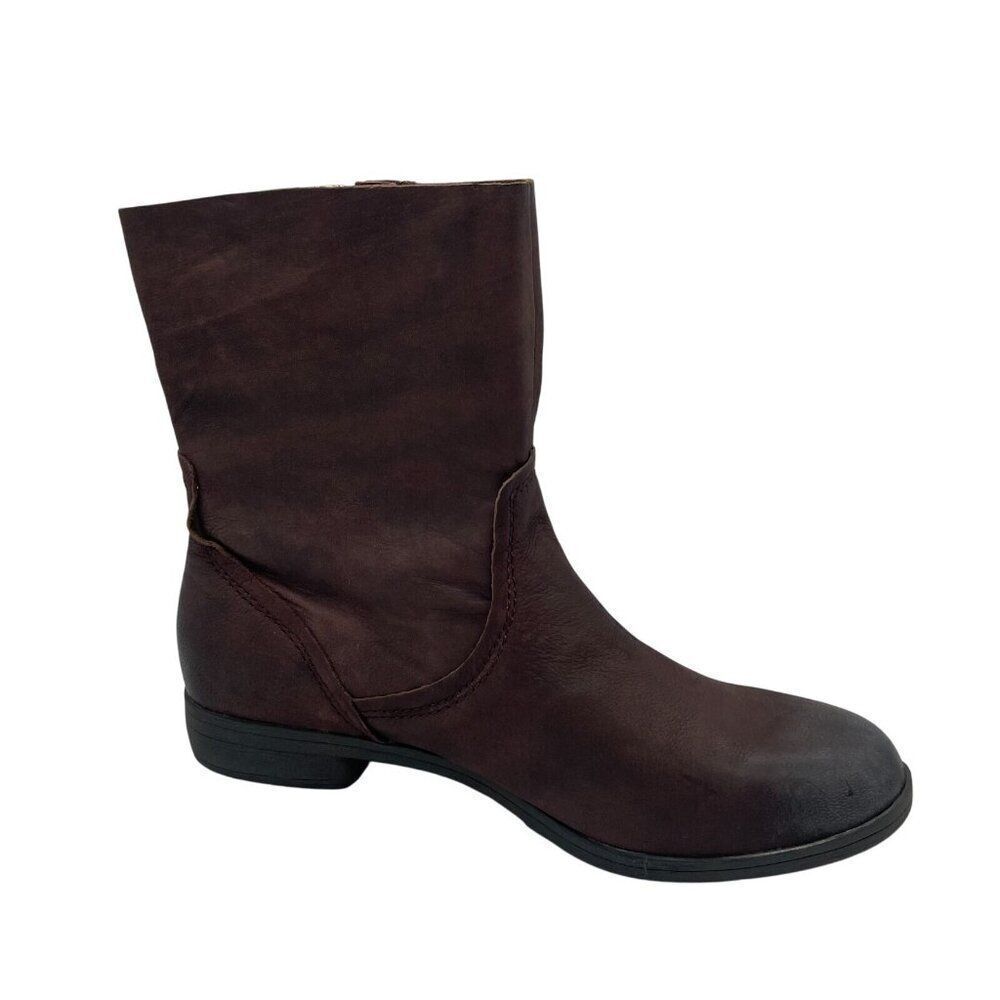 BCBGeneration‎ Rossy Women's US 7.5 Ankle Boot Brown Leather Distressed Grunge